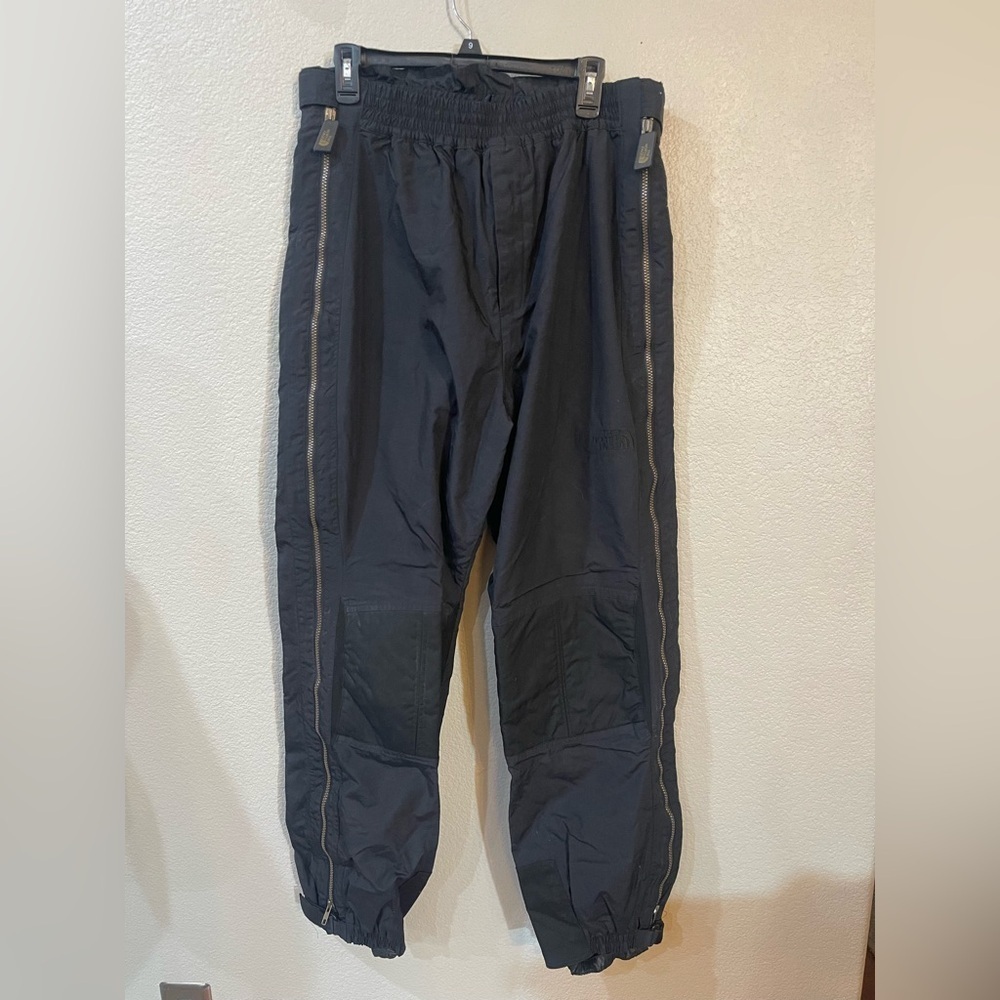 The north face Ultrex by Burlington black full zip snow pants men’s large